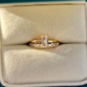 Solid 18k gold 0.92ct lab emerald diamond ring and lab diamond marquise band